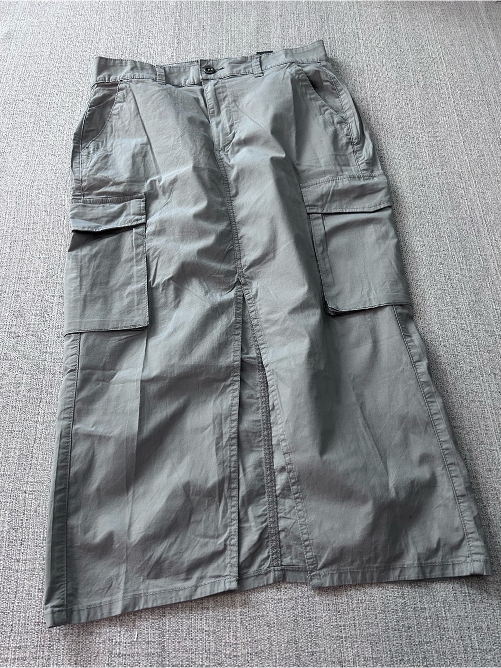 NWT Torrid Wild Dove Cargo Ankle Maxi Skirt — Dove Gray. Size 10